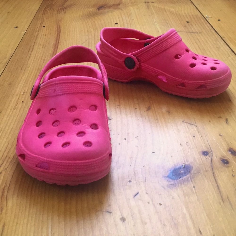 Gekko’s slip on kid’s shoes